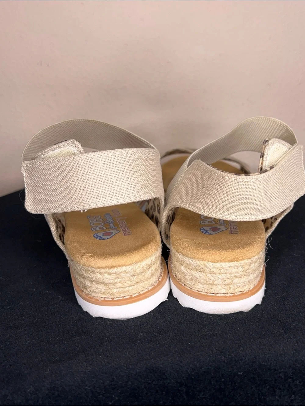 Size 6 Women’s Bobs Sandals Beige Tan Comfort Memory Foam Espadrilles